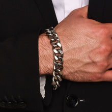 The Link in Steel