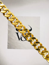 The Link in Gold
